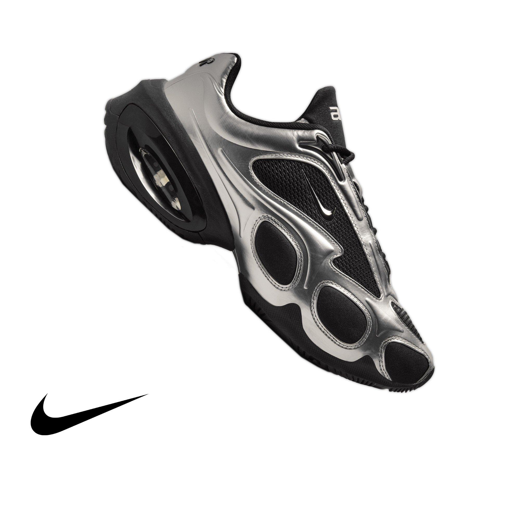 美品NIKE AIR MAX MUSE 7 シルバー/ブラック　24.0 Step Into the Future With the Nike Air Max Muse. Nike.com